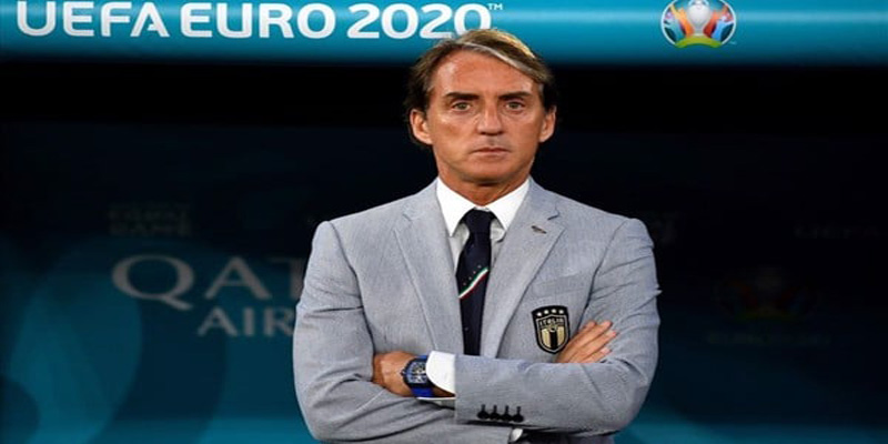 HLV xuất sắc nhất - Roberto Mancini 
