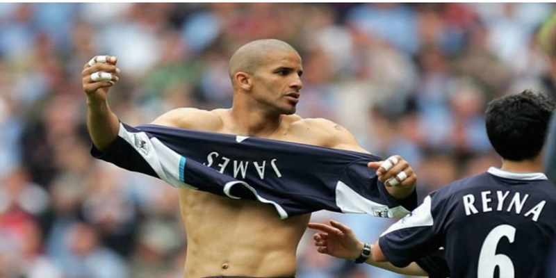 Thủ môn huyền thoại Manchester City - David James